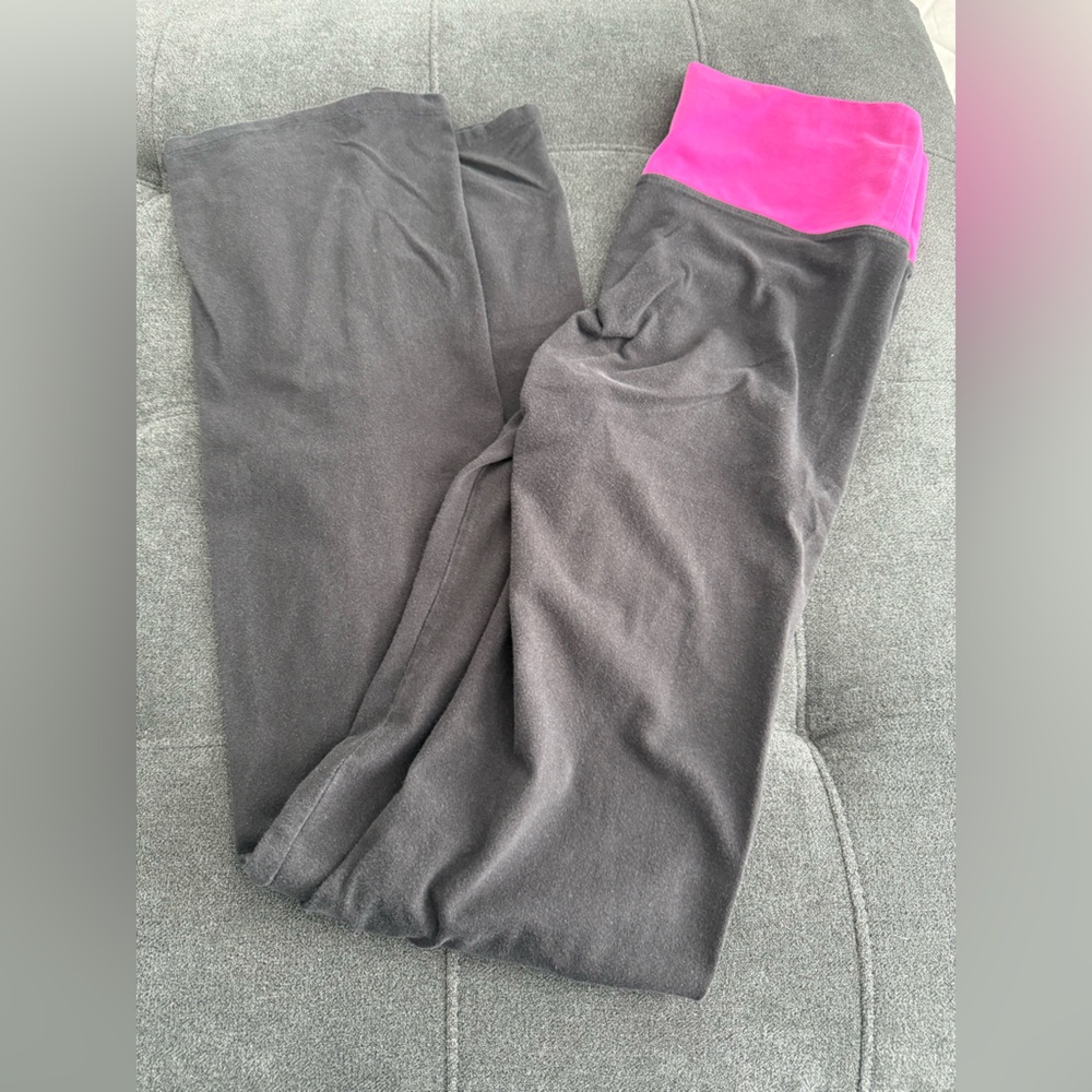 Victoria’s Secret vintage fold over yoga pants